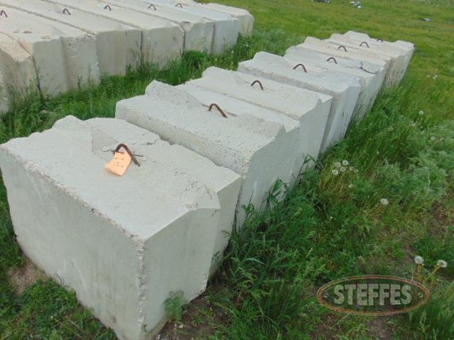 (8) Cement barrier blocks-_1.jpg